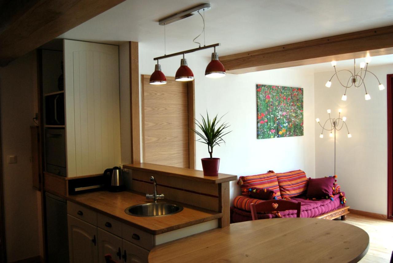 Le Clos Des Tilleuls D Day Home, Chambres D'Hotes, Suite Avec Sauna Privatif, Suite Avec Balneotherapie Privative, En Supplement Option Spa Bain A Remous La Vendelée Exterior foto
