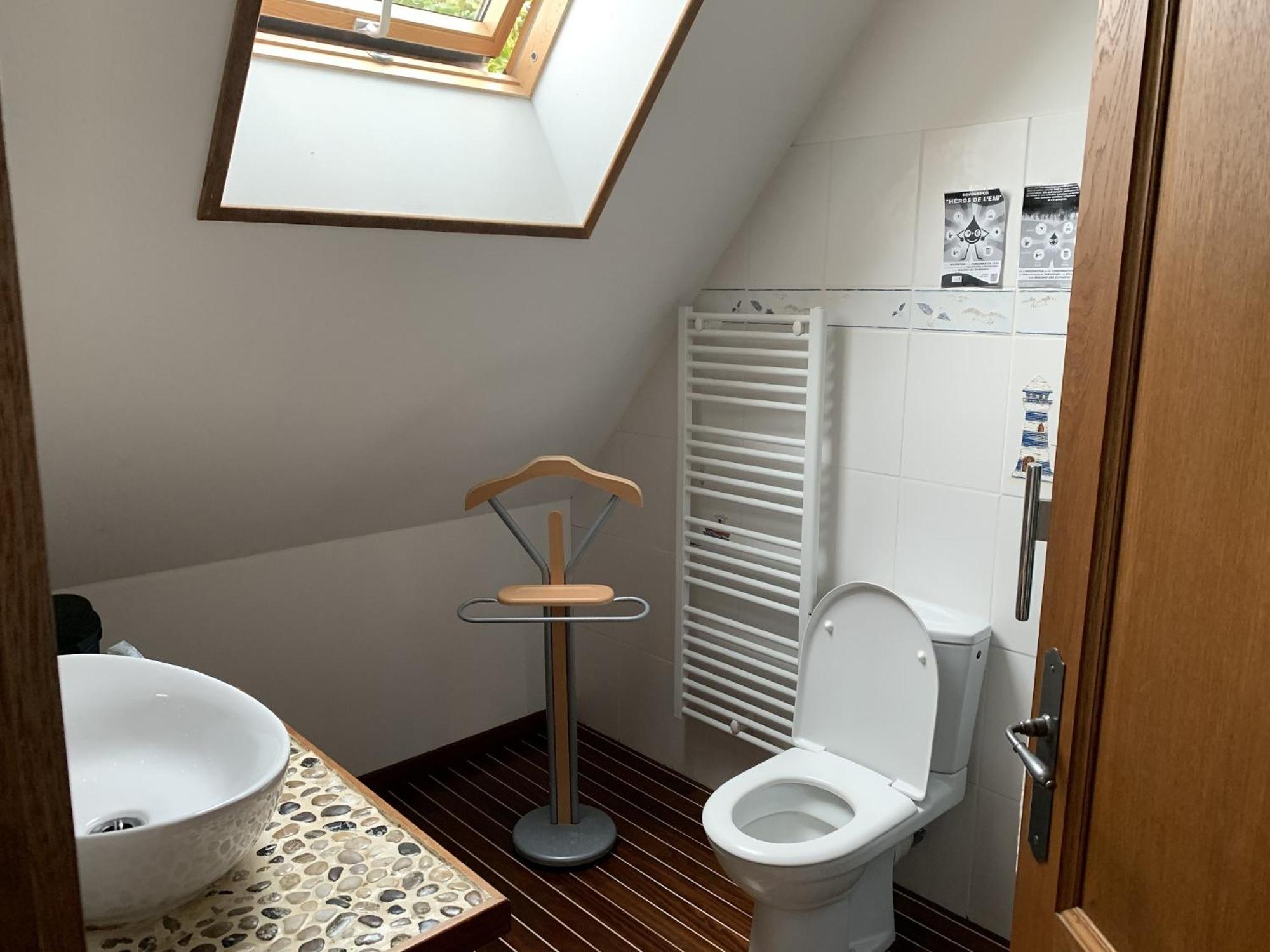 Le Clos Des Tilleuls D Day Home, Chambres D'Hotes, Suite Avec Sauna Privatif, Suite Avec Balneotherapie Privative, En Supplement Option Spa Bain A Remous La Vendelée Quarto foto