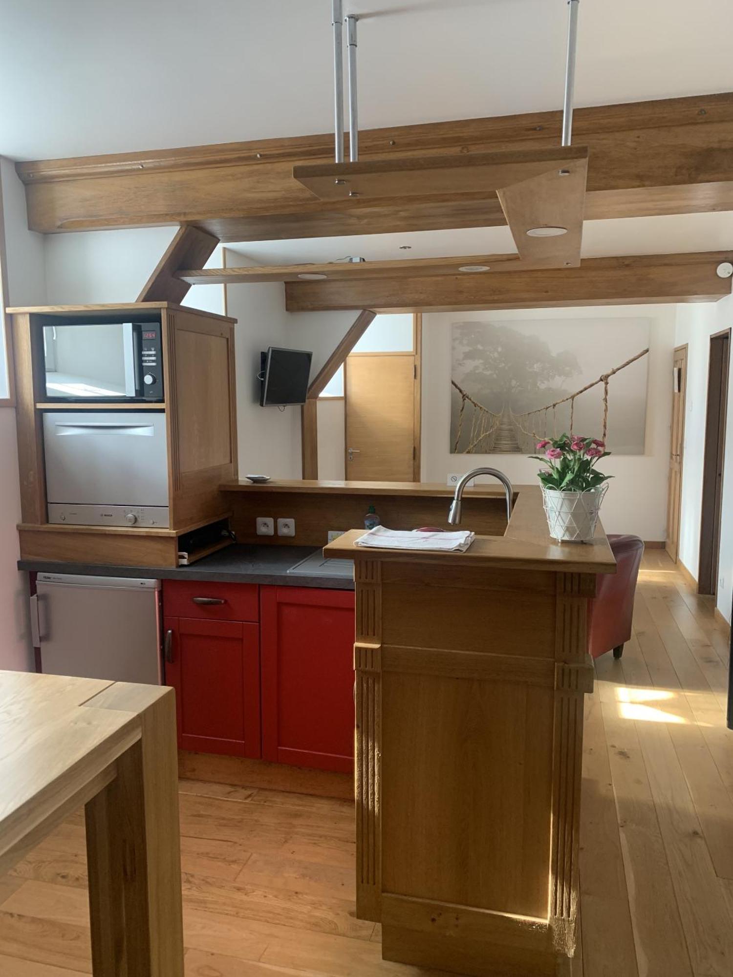 Le Clos Des Tilleuls D Day Home, Chambres D'Hotes, Suite Avec Sauna Privatif, Suite Avec Balneotherapie Privative, En Supplement Option Spa Bain A Remous La Vendelée Exterior foto